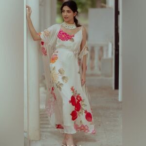 Paulmi & Harsh
Off White Anar Print Maxi Dress Size L